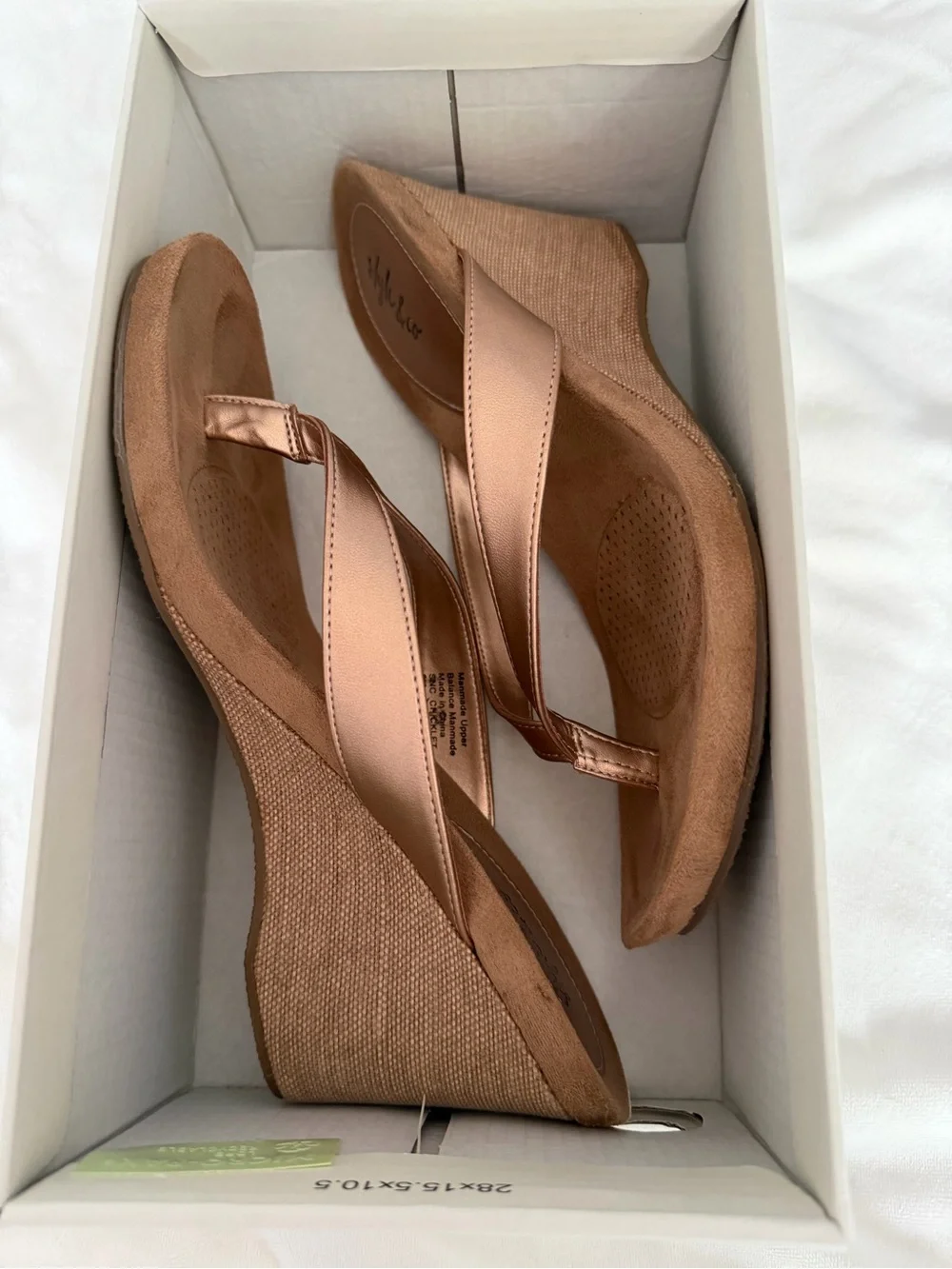 Women’s Wedge Sandals in Rose Gold